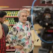 جمشید بیات ترک کارگران و حمید گلی در نقش آقا پاشا در سریال دوقلوها